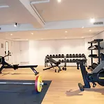 Doubletree By Hilton מלון סיטארד