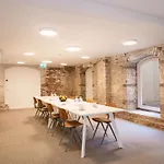 Doubletree By Hilton מלון 4*