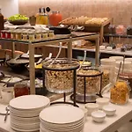 מלון Doubletree By Hilton סיטארד