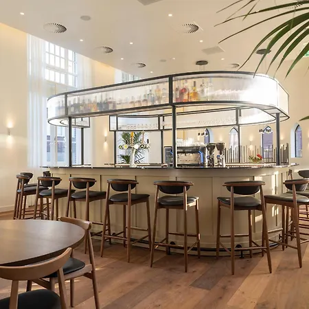 ホテル Doubletree By Hilton シッタルト