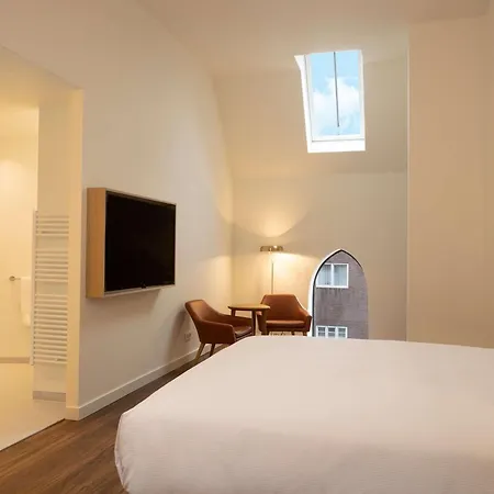 Doubletree By Hilton 4*