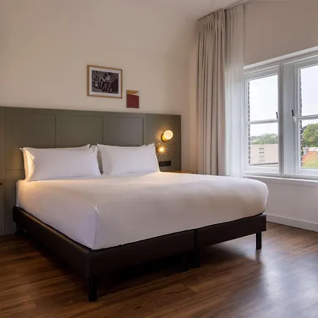 Doubletree By Hilton Sittard