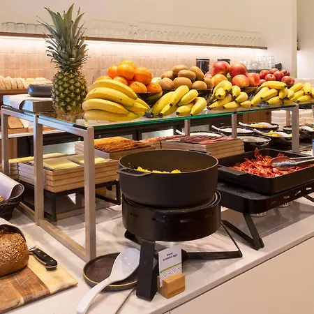 ホテル Doubletree By Hilton シッタルト