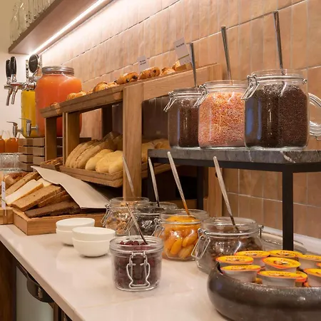 Hotell Doubletree By Hilton