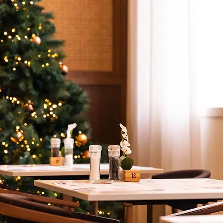 Doubletree By Hilton Hotell