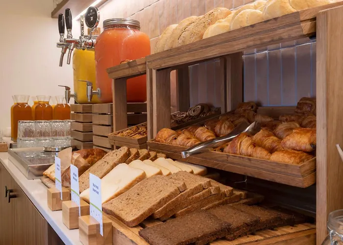 Doubletree By Hilton Otel 4*