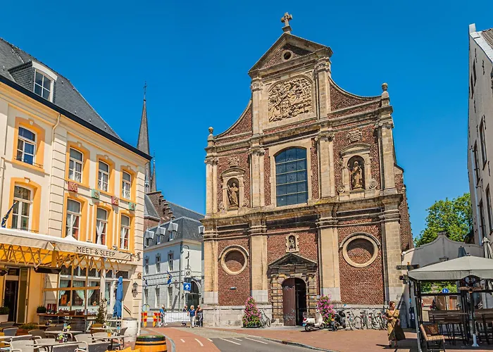 Doubletree By Hilton Hotel 4*